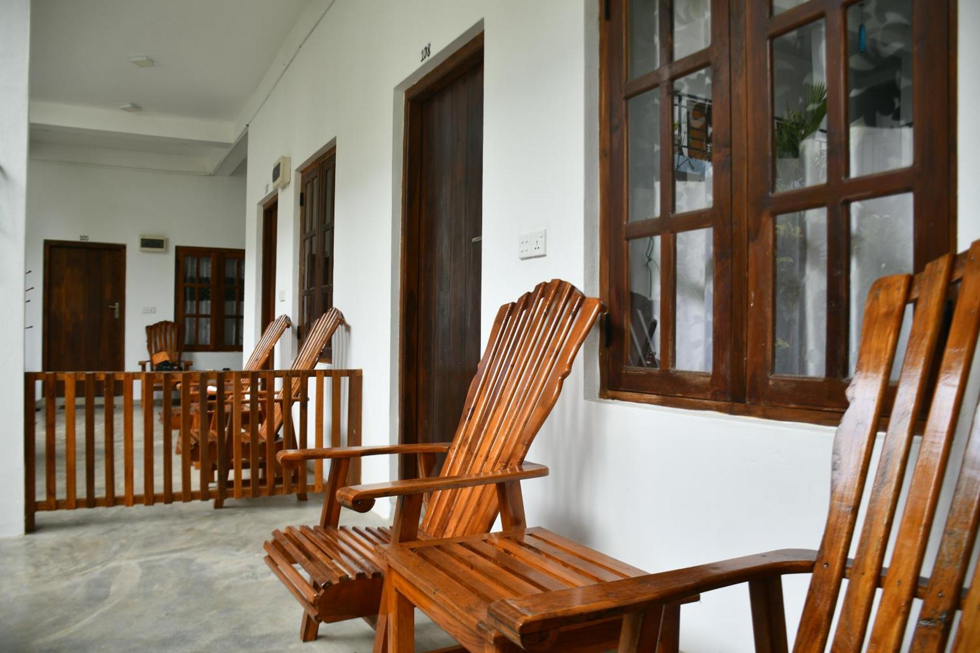 Pearl Of The Bay Hotel Arugam Bay Bagian luar foto