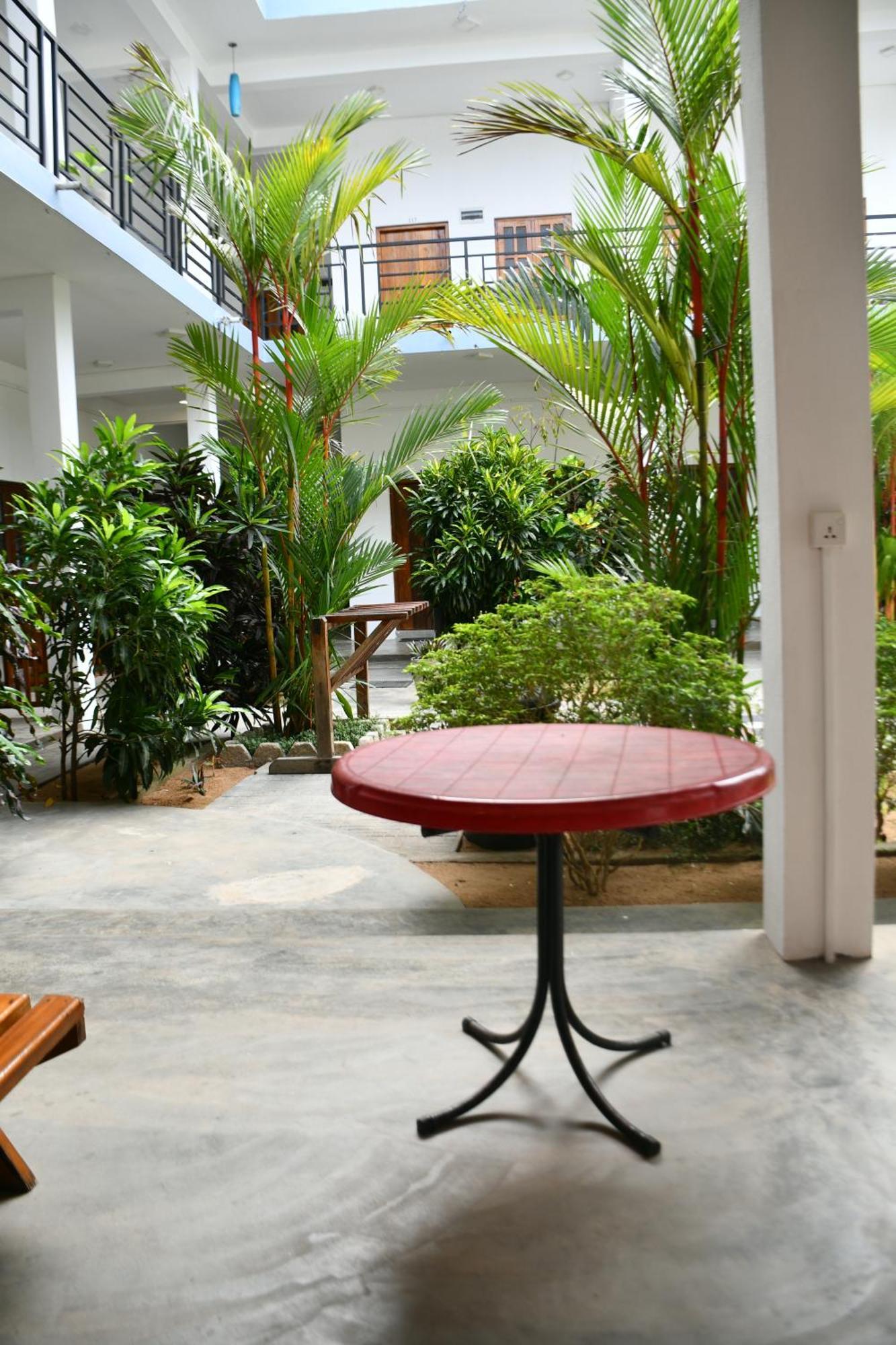 Pearl Of The Bay Hotel Arugam Bay Bagian luar foto